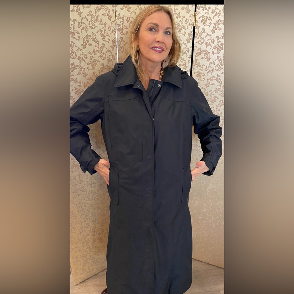 L.L. Bean, all weather jacket - Picture 4 of 5